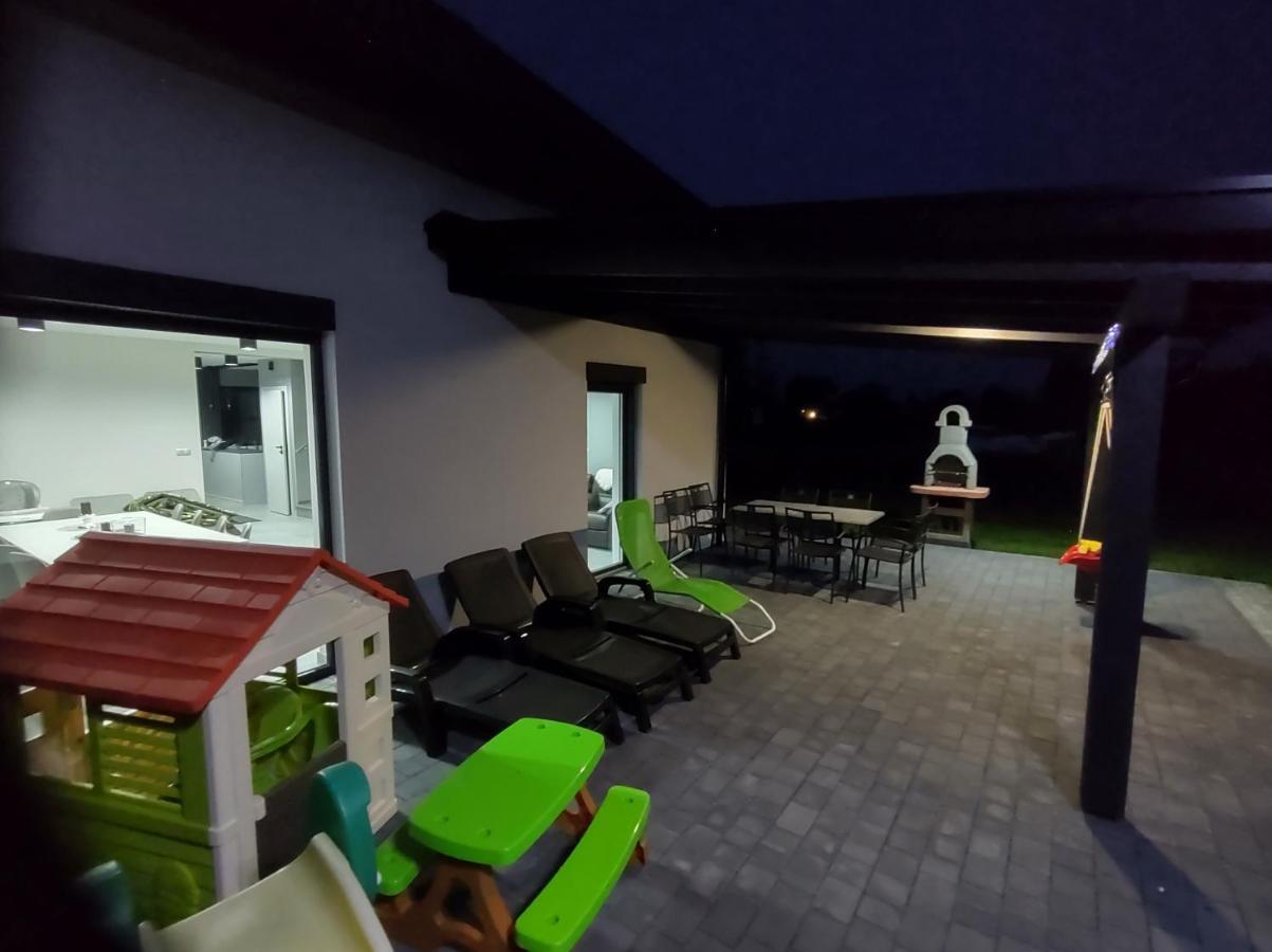 Apartament Nadziei تشميلنا المظهر الخارجي الصورة
